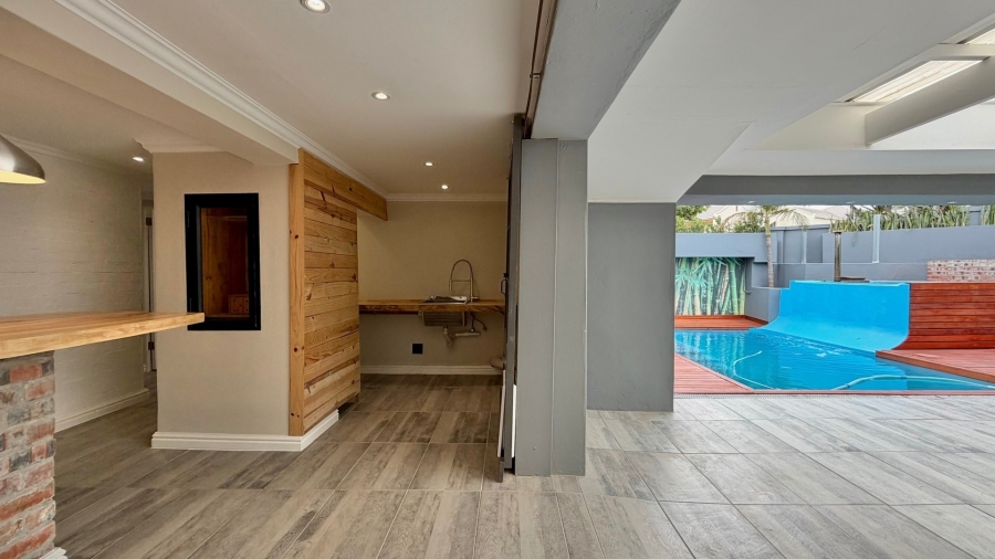 6 Bedroom Property for Sale in Fernwood Western Cape